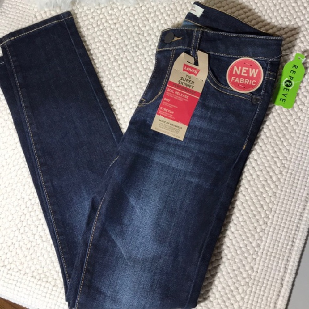 Levis 710 Super Skinny Girls Jeans - SZ 10 - NEW
